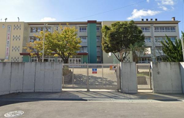 門真市城垣町の中古一戸建て(門真市立第五中学校)