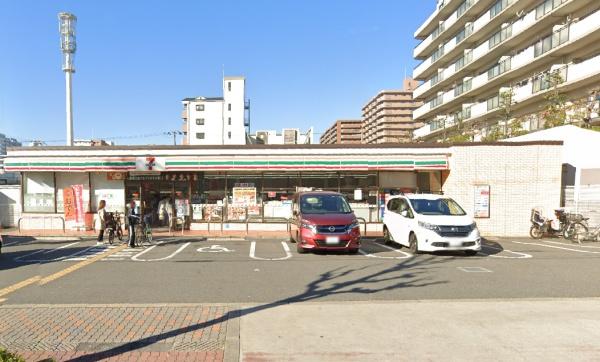 三陽ハイツ都島(セブンイレブン大阪友渕町3丁目店)