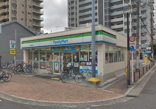 クローバーハイツ今里(ファミリーマート今里駅前店)