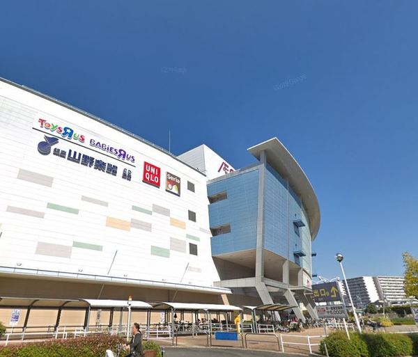 大阪市鶴見区横堤4丁目の中古一戸建て(GAPストアイオンモール鶴見緑地店)