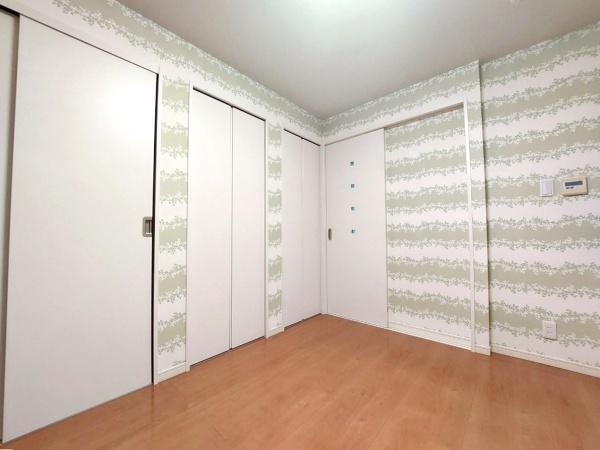 大阪市此花区西九条3丁目の中古一戸建て(洋室)