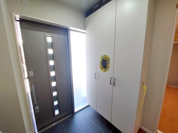 大阪市此花区西九条3丁目の中古一戸建て(玄関)