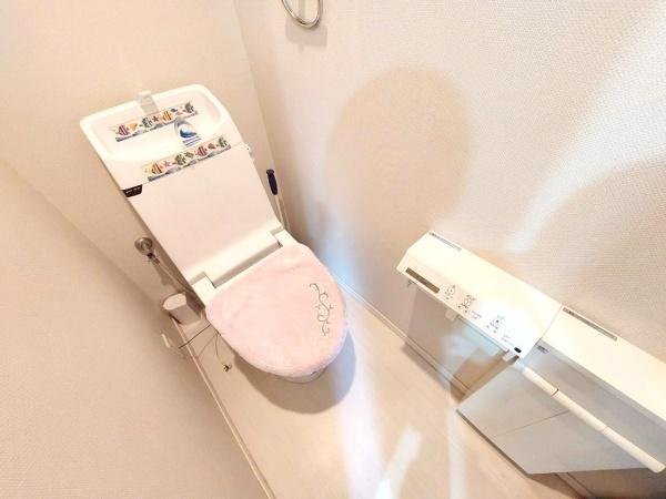 大阪市此花区西九条3丁目の中古一戸建て(トイレ)