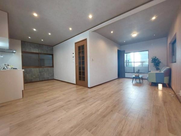 寝屋川市北大利町の中古一戸建て