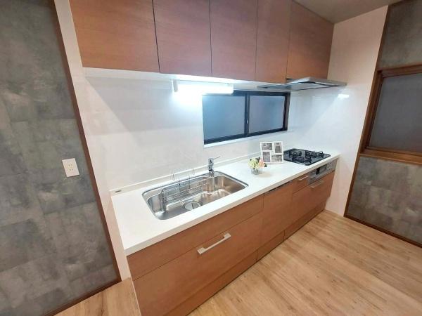 寝屋川市北大利町の中古一戸建