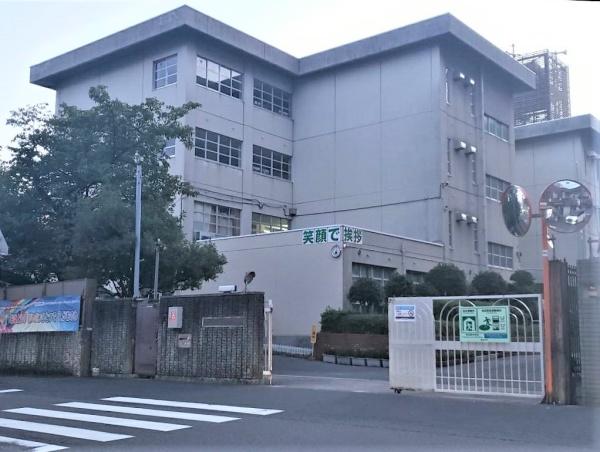 寝屋川市石津中町の中古一戸建て(寝屋川市立友呂岐中学校)
