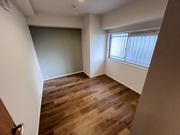 日商岩井城北ハイツ１号館