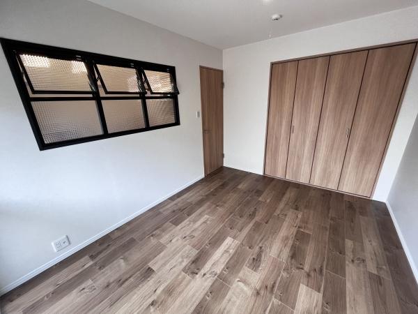 日商岩井城北ハイツ１号館