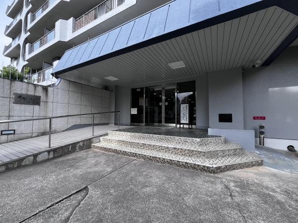 日商岩井城北ハイツ１号館