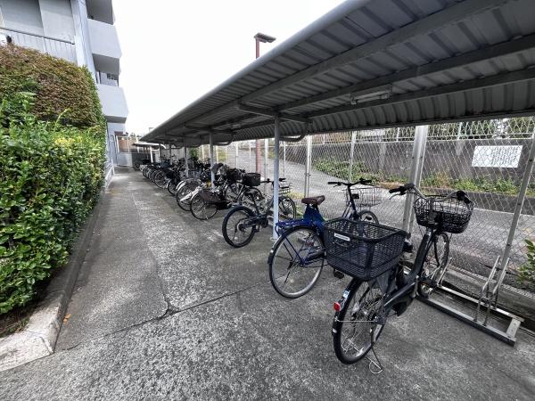 日商岩井城北ハイツ１号館