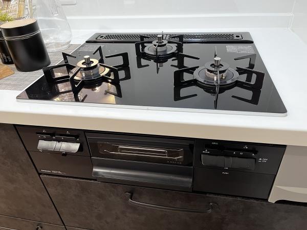 日商岩井城北ハイツ１号館