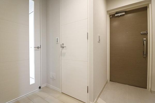 プレミスト堺筋本町ラディーナ