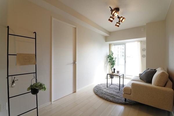 プレミスト堺筋本町ラディーナ