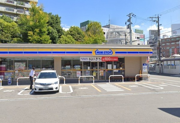 都島ロイヤルハイツ(ミニストップ都島友渕町店)