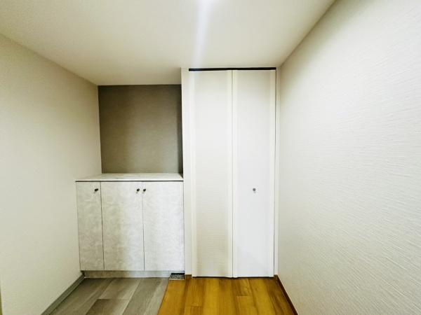 岸里東パーク・ホームズ