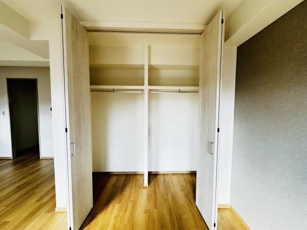 岸里東パーク・ホームズ