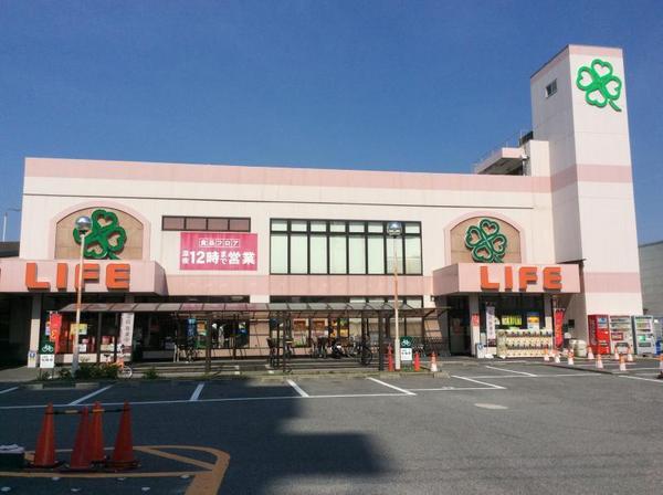 ビープレイス　B棟(ライフ横堤店)