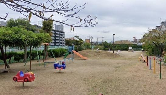 寝屋川市上神田１丁目の中古一戸建て(上神田公園)