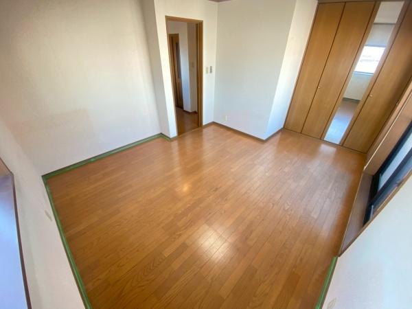 寝屋川市上神田１丁目の中古一戸建て