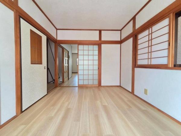 寝屋川市黒原旭町の中古一戸建て