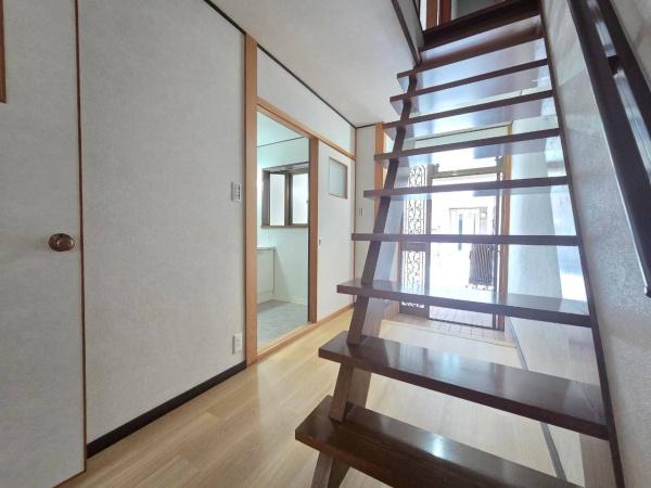 寝屋川市黒原旭町の中古一戸建て