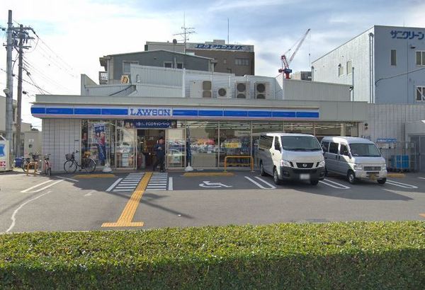 ヴィルヌーブ東三国(ローソン南吹田五丁目店)