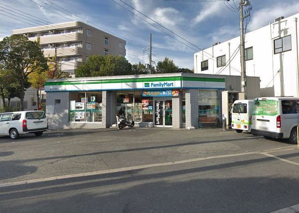 ヴィルヌーブ東三国(ファミリーマート南吹田五丁目店)