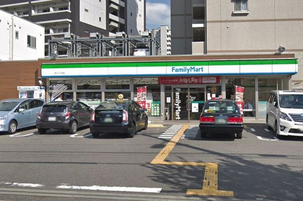 難波スカイハイツ(ファミリーマート桜川二丁目店)