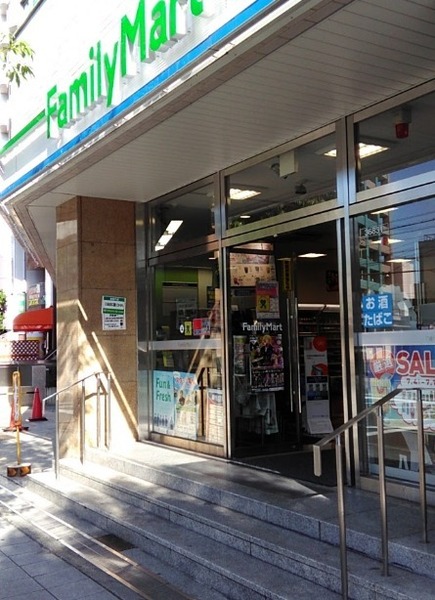 天王寺スカイハイツ(ファミリーマートJR天王寺駅北口店)