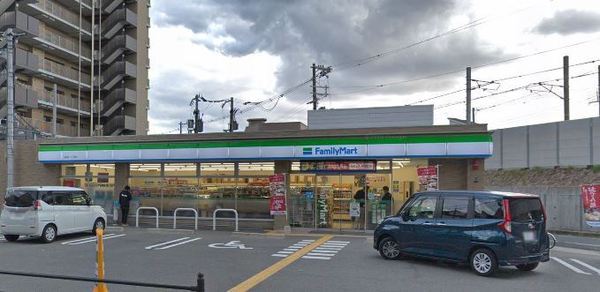 サンヴェール旭公園ガーデンプラザ(ファミリーマート高殿一丁目店)
