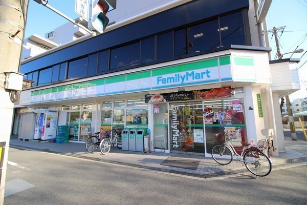 菅原二丁目　貸家(ファミリーマート豊里店)