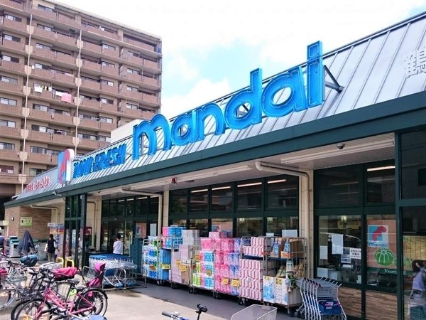 ファミールパーク鶴見(万代鶴見今津店)