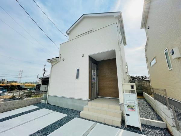 枚方市片鉾本町の新築一戸建