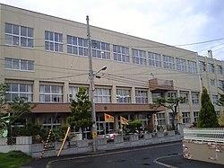 福住シティハウス(札幌市立福住小学校)