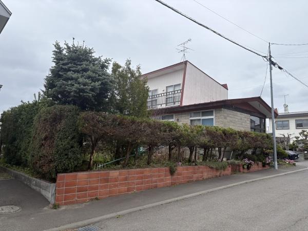 解体更地渡し　７５．５坪　北東南東２面角地