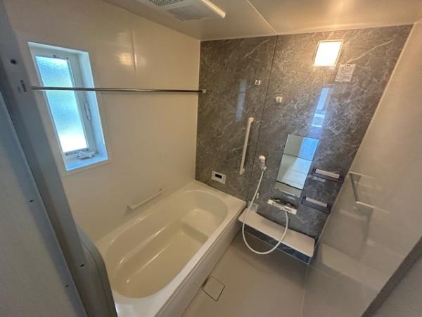 津市藤方の中古一戸建て
