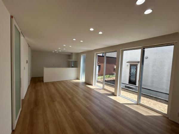 津市久居緑が丘町２丁目の新築一戸建