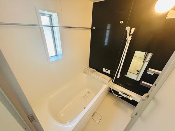 鈴鹿市東磯山第4　1号棟　新築戸建