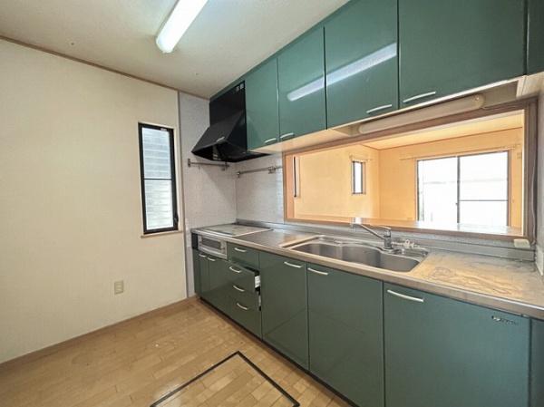 四日市市垂坂新町の中古一戸建