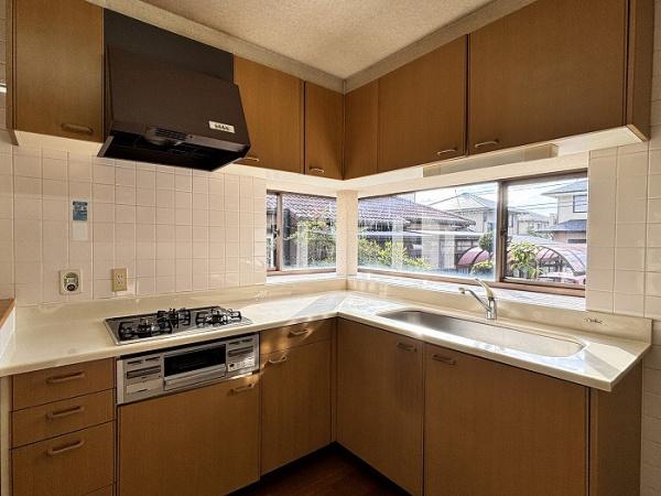津市河辺町の中古一戸建
