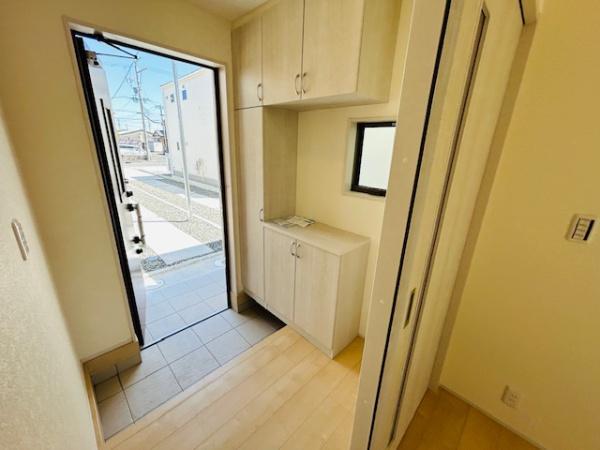 鈴鹿市長太新町第3期　新築戸建　2号棟