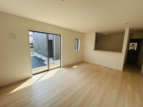 鈴鹿市高岡台第5　2号棟　新築戸建　全4棟