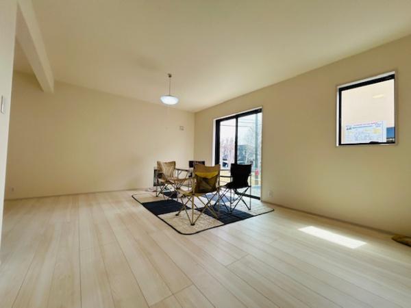 いなべ市大安町中央ヶ丘２丁目の新築一戸建