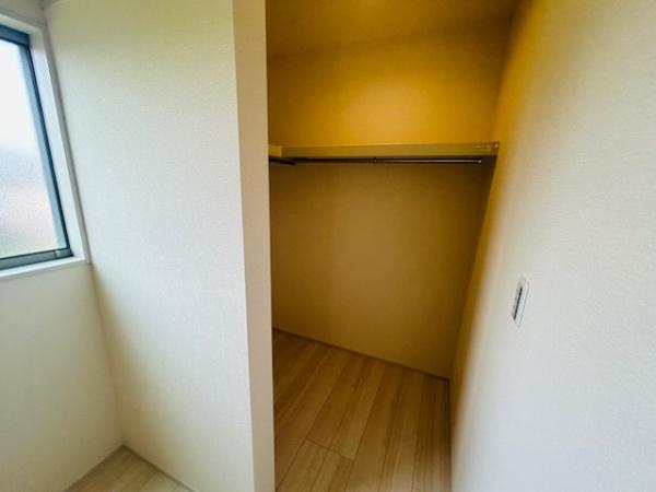 鈴鹿市寺家５丁目の新築一戸建