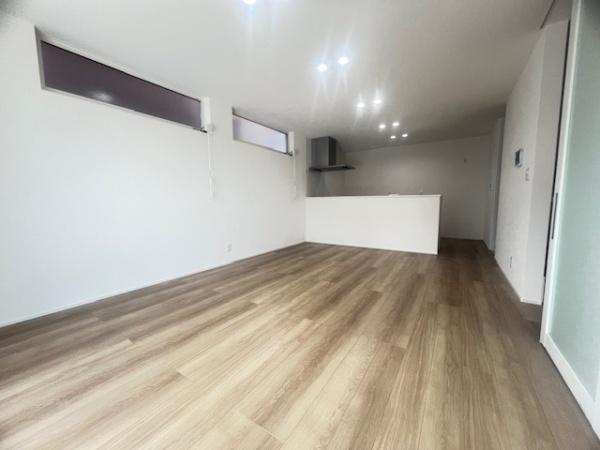 津市高茶屋２丁目の新築一戸建