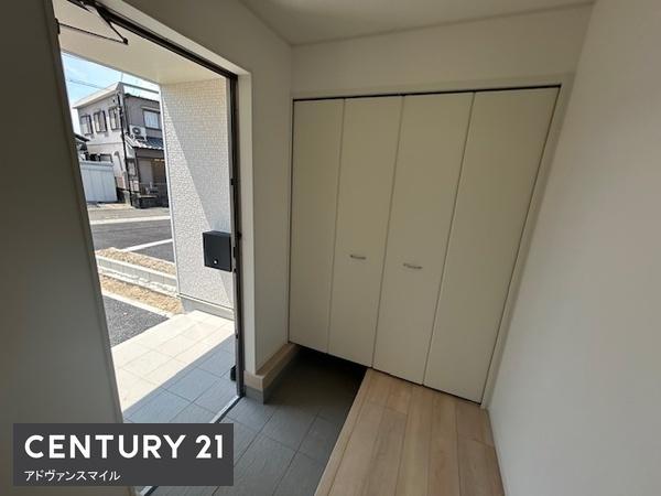 川越町南福崎　2号棟　新築戸建
