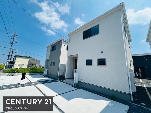鈴鹿市長太旭町4丁目　新築戸建　全3棟　2号棟