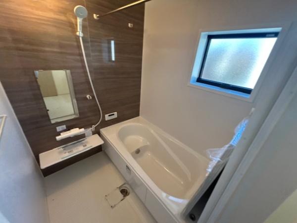 鈴鹿市長太旭町２丁目の新築一戸建