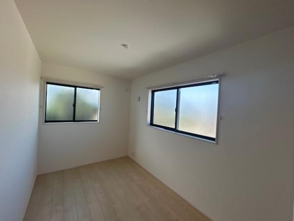 鈴鹿市長太旭町２丁目の新築一戸建