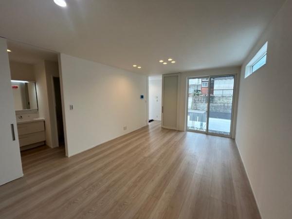 四日市市大谷台1丁目　新築戸建　全2棟　2号棟